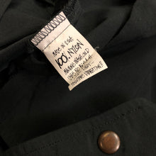 Load image into Gallery viewer, Vintage Stussy Basic Logo Nylon Coaches Jacket (Mid 90s)
